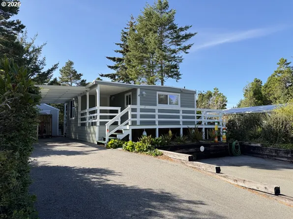 1600 Rhododendron Dr Space 4, Florence, OR 97439