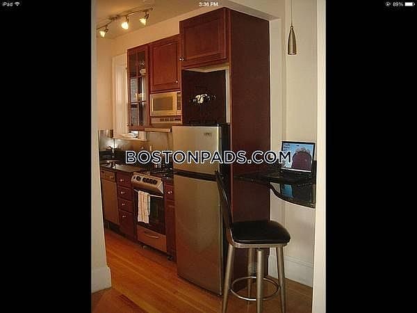 2nd image of 75 Burbank St #U4a1