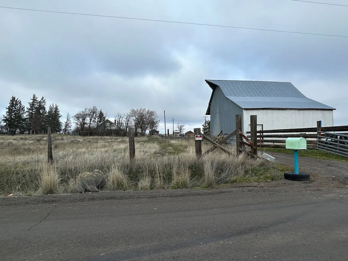 Building Photo - 1167 Bickleton Hwy