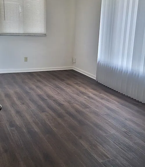 Yorktowne Apartments — Photo 30