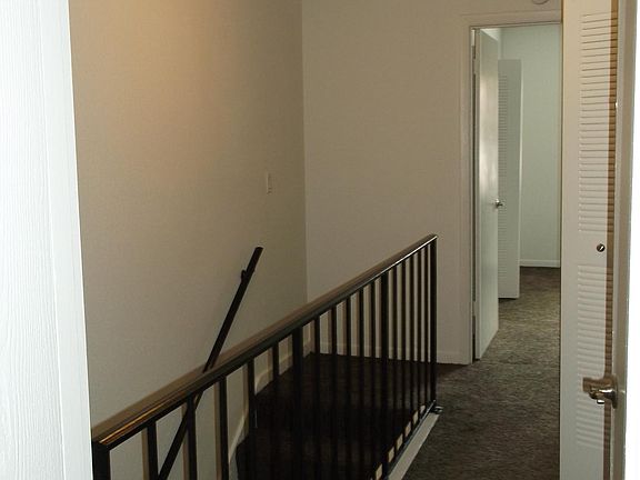 5th image of 11139 Normandy Cir APT 1