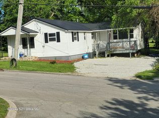 202 S Rock Ave, Mansfield, MO 65704