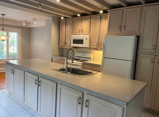 17 Morton Rd #A, Bryn Mawr, PA 19010