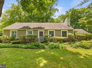 414 W Valley Rd, Wayne, PA 19087