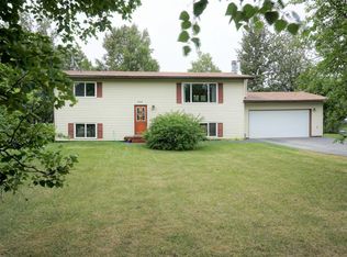 700 S Violet Cir, Palmer, AK 99645