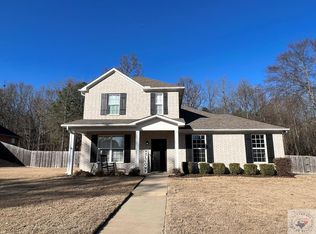 512 Mitchell Ryan, Wake Village, TX 75501
