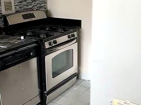 3rd image of 100A910 Wells St #910