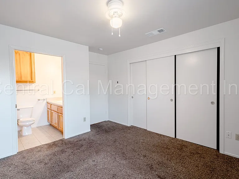 4201 Kilterbury Ln — Photo 10