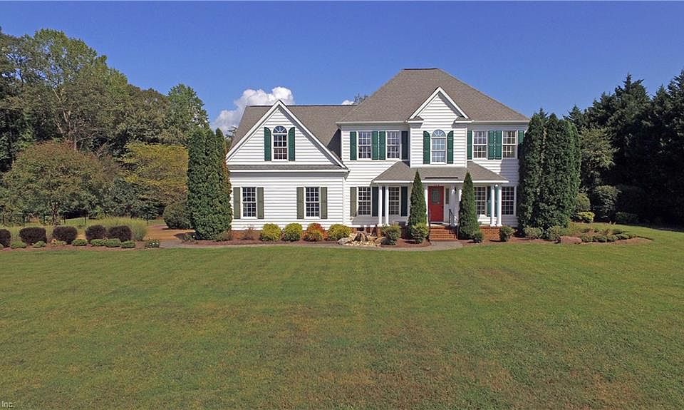 1st image of 106 Shady Bluff Pt