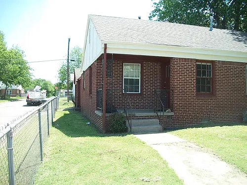 1631 N Lewis Pl Photo 1