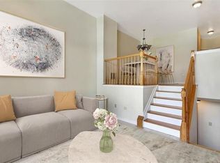 268 Roslyn Ct, West New York, NJ 07093