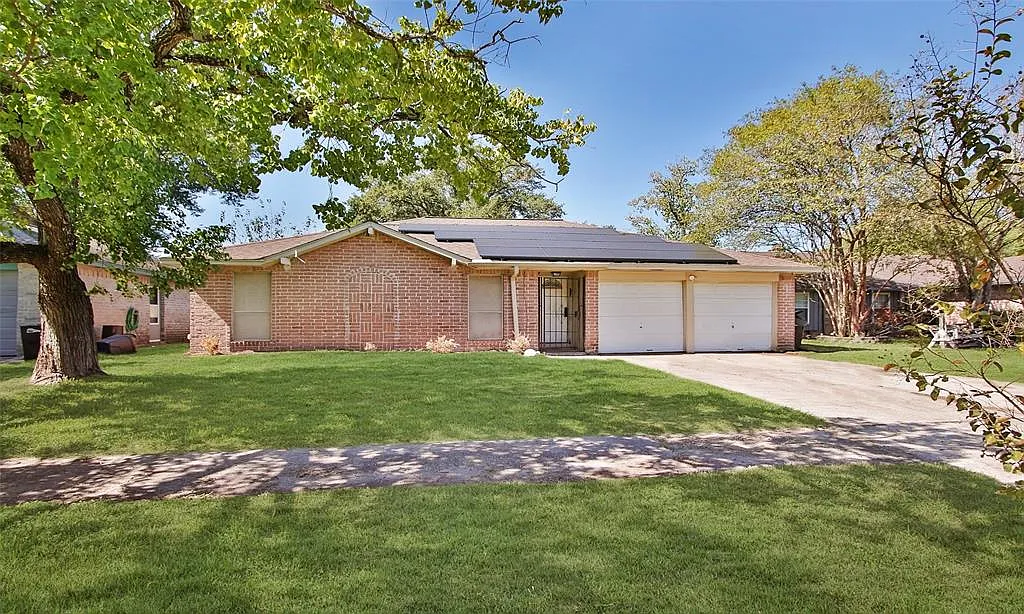 Verlaine Dr, Houston — Photo 1