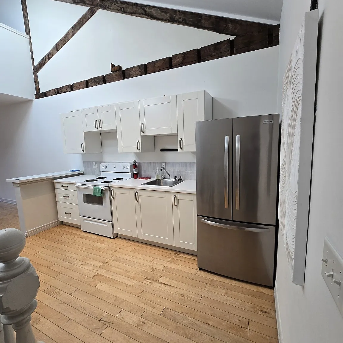 2 bed, 1063 sqft, $2,300 — Photo 1