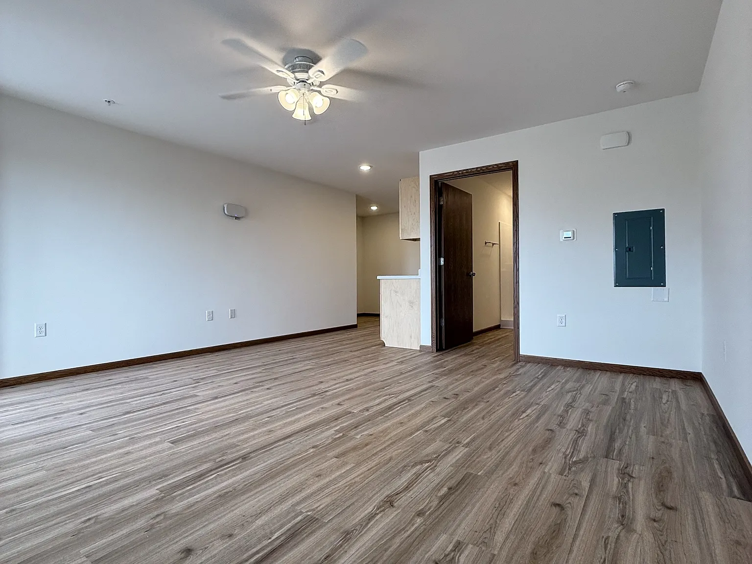Sawyer Ridge 1 - 105 — Photo 3