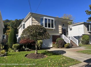 186 Martin Ave, Staten Island, NY 10314