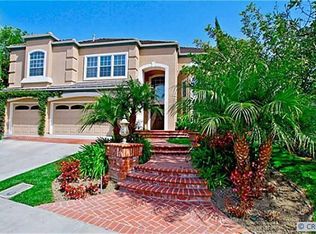 27062 Falling Leaf Dr, Laguna Hills, CA 92653