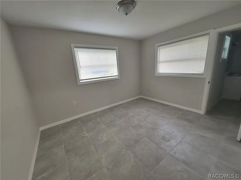 15 N Washington St — Photo 14