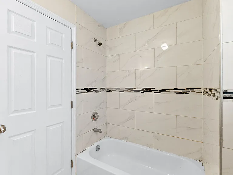 280 S 20th St #2 — Photo 21