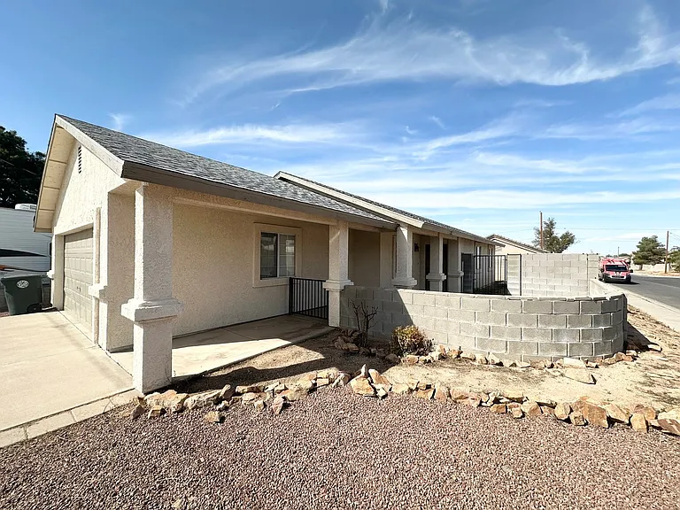 2647 Simms Ave — Photo 4