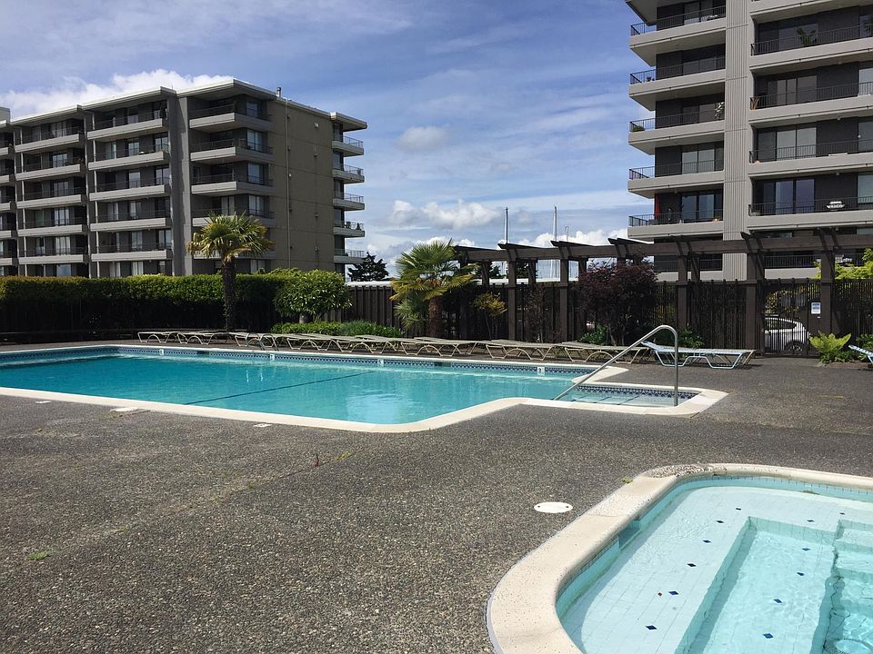 1st image of 6535 Seaview Ave NW APT 102B