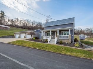 11 Main St, Taylorstown, PA 15365