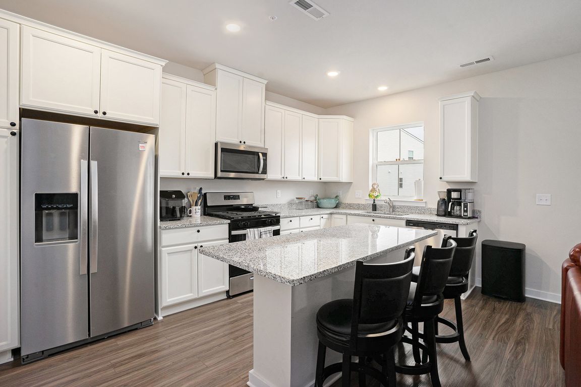 next background image