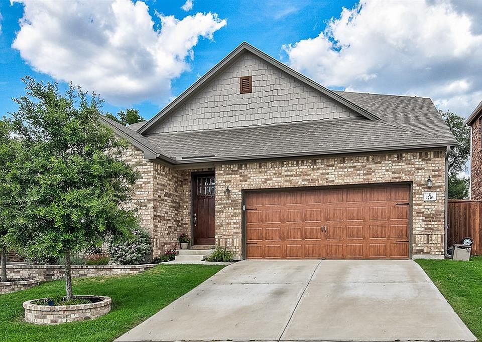 1st image of 1716 Bovina Dr