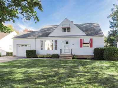 1737 Mayfair Blvd, Mayfield Heights, OH, 44124