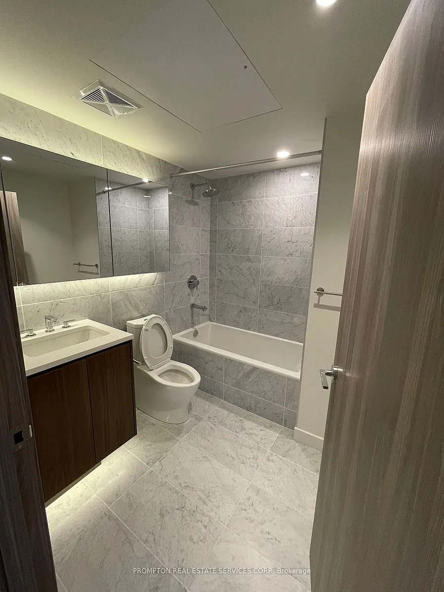 Building Photo - 85 McMahon Dr #2215