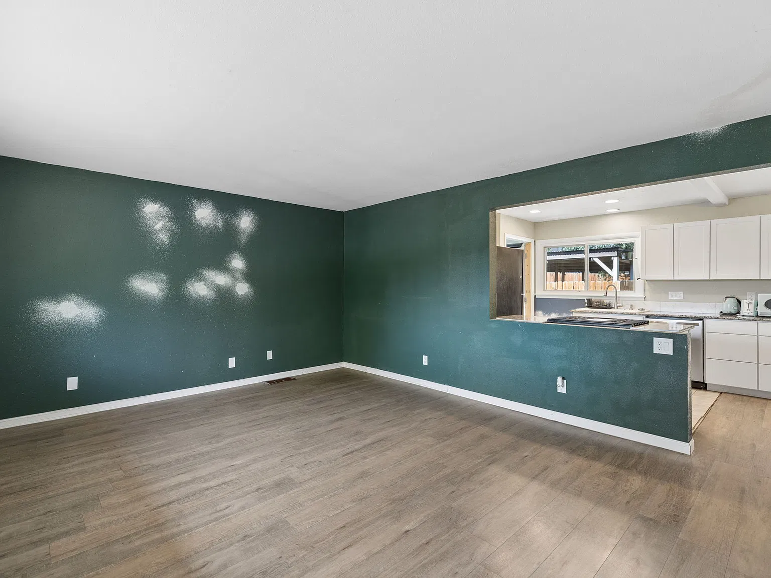 3 bed, $2,500 — Photo 3