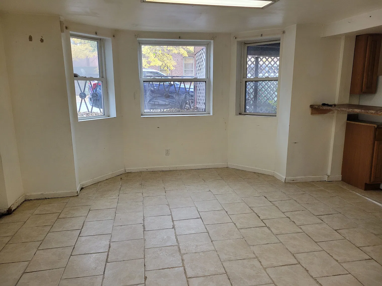 2 bed, 900 sqft, $1,200 — Photo 2