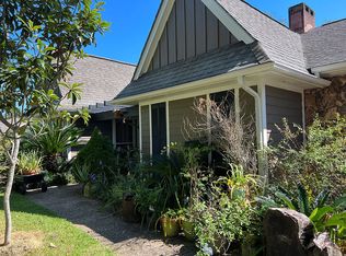 424 Cove Dr, Biloxi, MS 39531