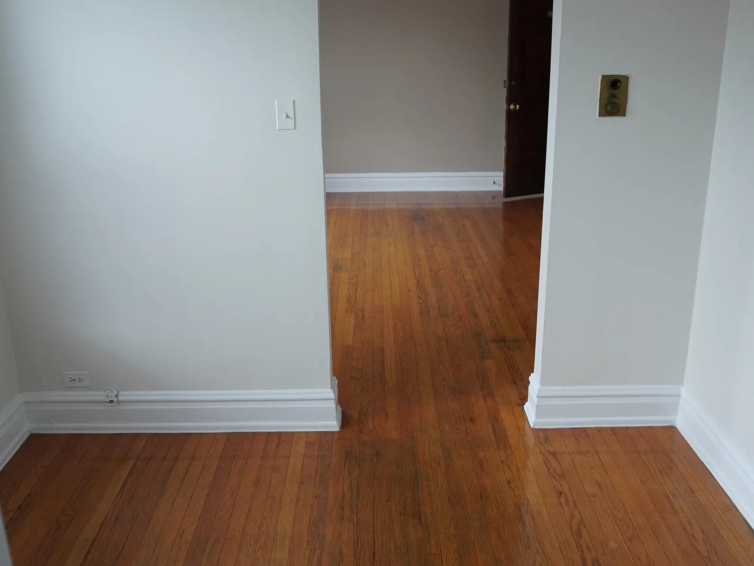 Studio, 1.0 bath, 500 sqft, $1,050 — Photo 3
