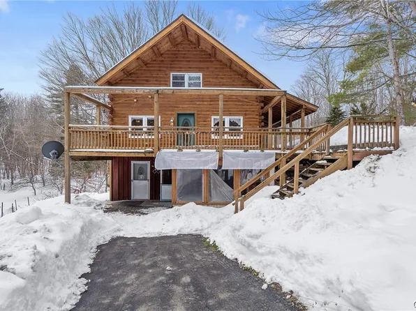 131 Gillette Rd, Mexico, NY 13114