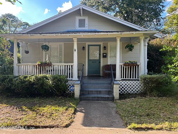 2nd image of 3649 Walsh St