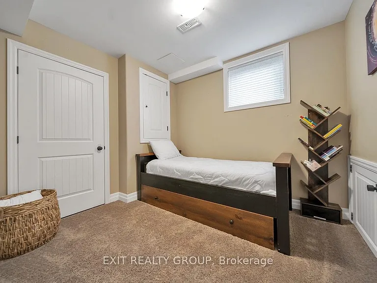 1531 Foxboro Stirling Rd — Photo 33