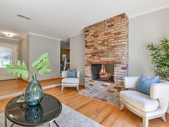 4th image of 2173 Bristolwood Ln