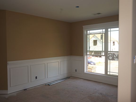 5th image of 1740 Spring Haven Dr
