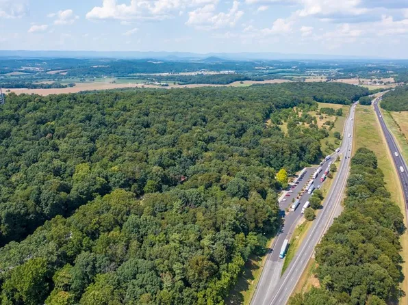 14731 Quartermile Rd, Timberville, VA 22853