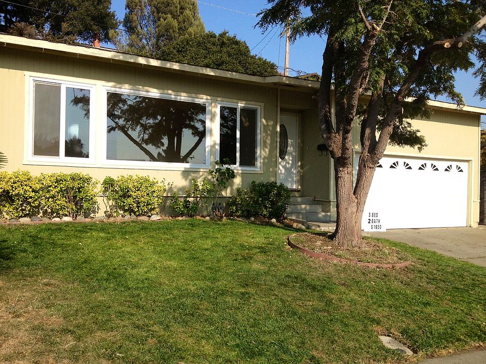 1st image of 464 Moorland St