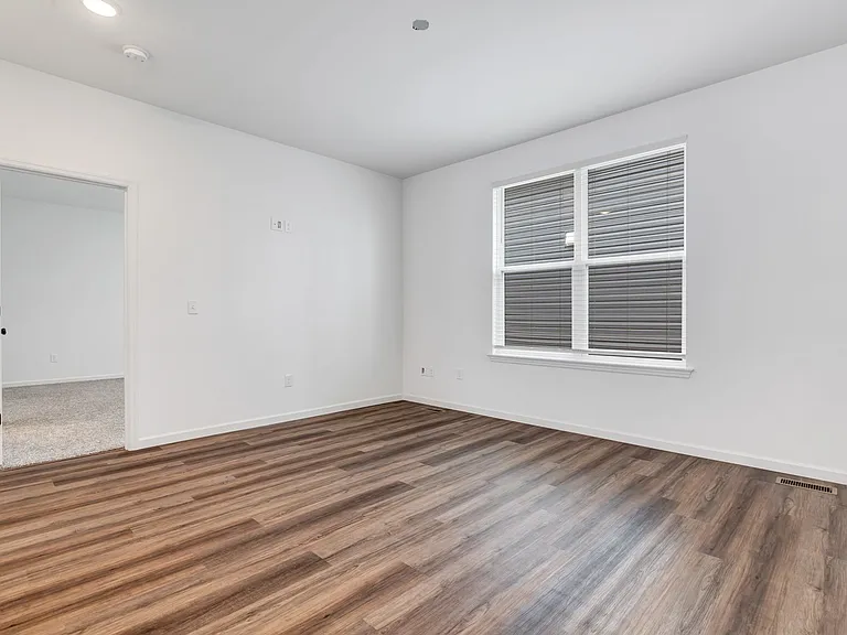 710 Alban Aly — Photo 10