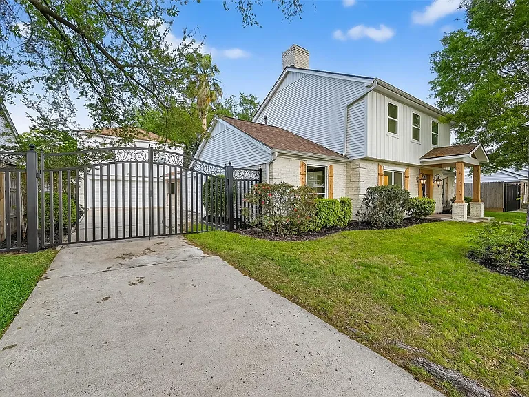 2734 Triway Ln — Photo 2