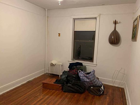 5th image of 2161 Steinway St APT C5