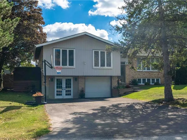 68 Aberdeen St, Haldimand County, ON N3W 1C8