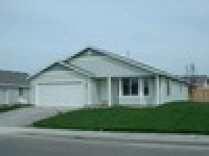 9411 Shetland Dr photo 1
