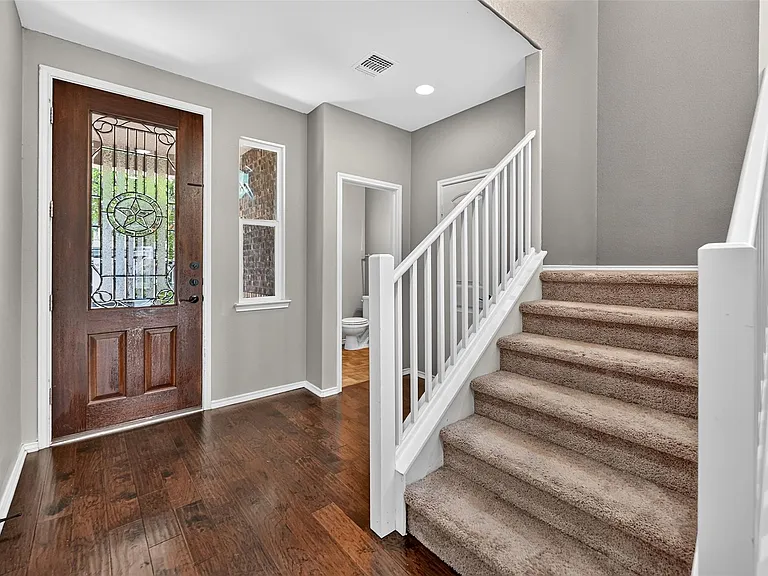 1049 Clove Hitch Rd — Photo 3