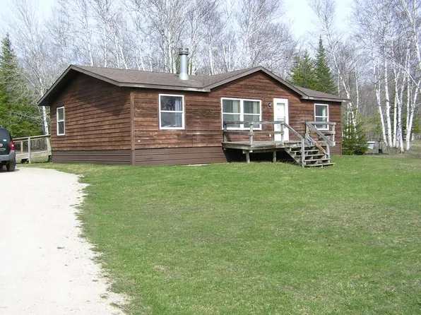 426 Range Line Rd, Washington Island, WI 54246
