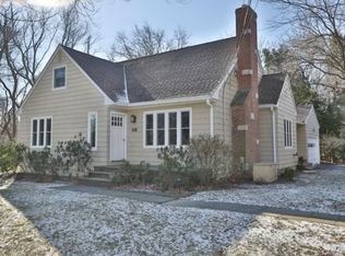 48 Jesse Lee Dr, Easton, CT 06612