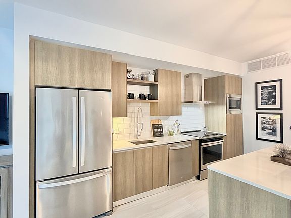2nd image of 50 Biscayne Blvd APT 2904