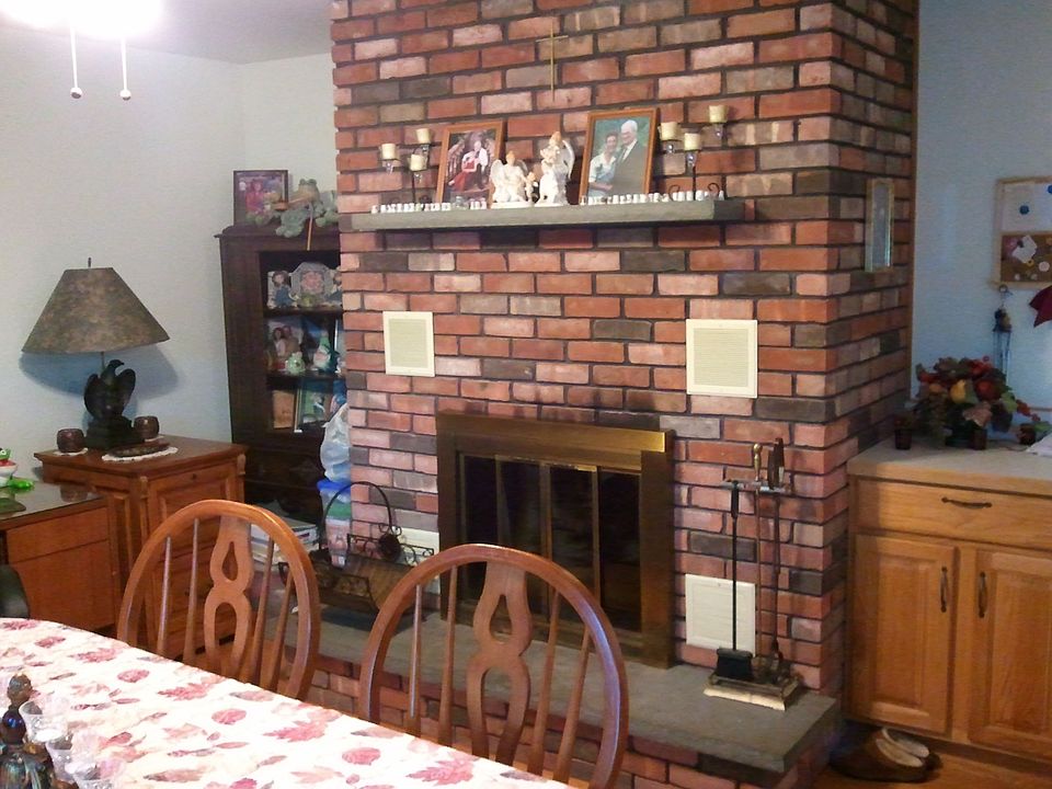 2nd image of 76 Lape Rd
